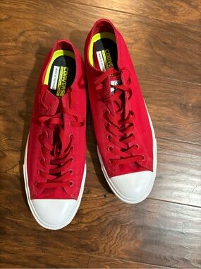 Converse Chuck Taylor All Star Unisex Red Sneaks Men Size 13; Women’s Size 15